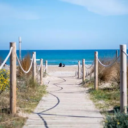 New Beside Sitges With Pool Beside Apartment Vilanova i la Geltru